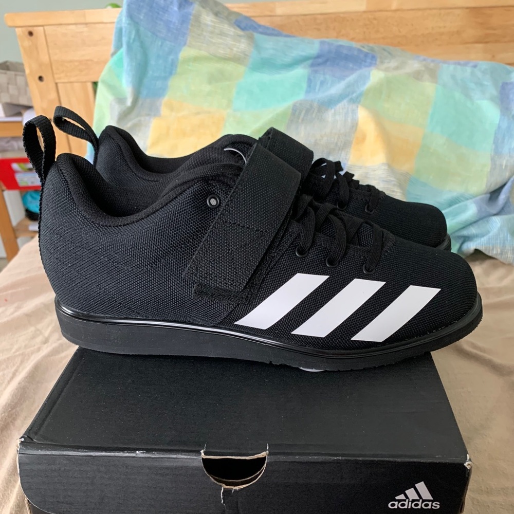 Adidas powerlift 4 brand new